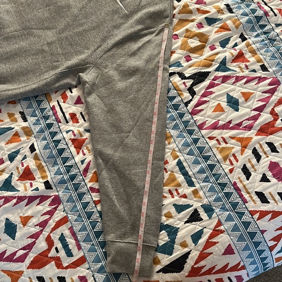 !SOLD! Nike mens crew neck sweater! LARGE! - Picture 7 of 7